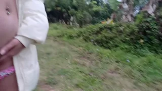 Slut shows off her pussy without panties in a public park!