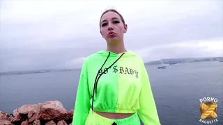 I really want to play with the beautiful lesbian Trixy
