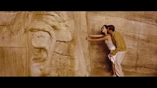 Sexy Scene in on the Nile Gal Gadot