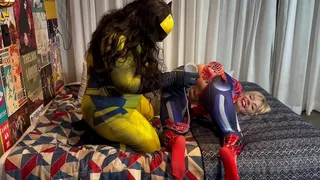 Wolverine and Spider-Woman - No Wrinkles to Go Home