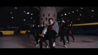 Corean boys dance