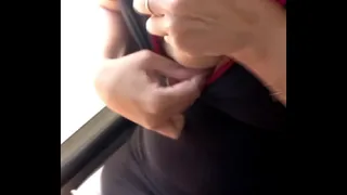 Chic likes to suck penis on the bus in the dua