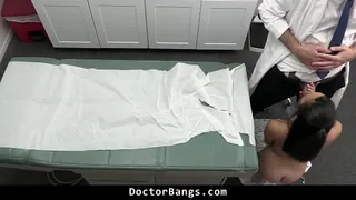 The Teen Offers to Blow the Physician's Cock for Free Treatment - Doctorbangs