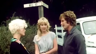 outdoor nice sex on car and nice blonde girls