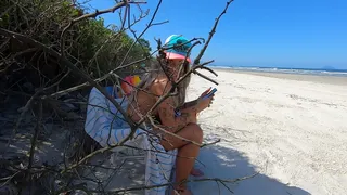 Public - Crown sucks my pussy in the middle of the beach