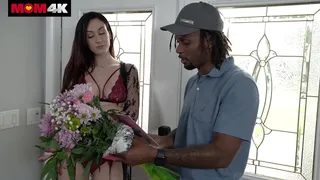 Artemisia Love Lets Flower Delivery BBC Stuff Her Pussy