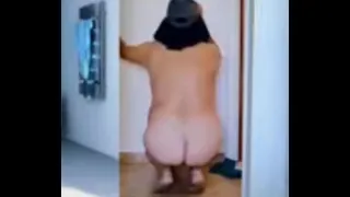 Unashamed naked girl ass exhibitionist