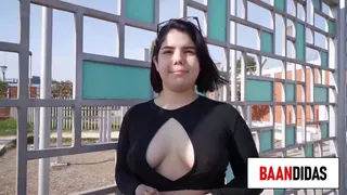 Rich whore does not respect her boyfriend and wants to fuck in the street
