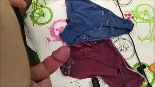 cumming panties