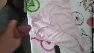 cumming panties