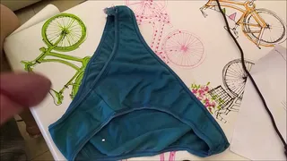 cumming panties
