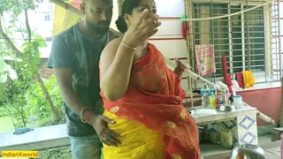 Beautiful big boobs bhabhi hardcore sex! Quick sex at stairs