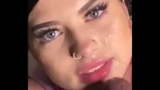 Baltimore chick giving head and catching it in the face
