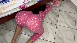 I Trick my Beautiful Stepdaughter into Looking Under the Bed to See Her Big Ass