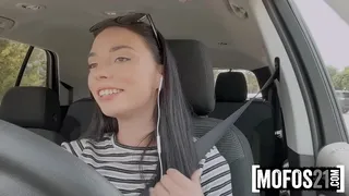 TEEN Uber driver is HOT AS FUCK (Gianna Ivy) - MOFOS21
