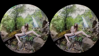 Sexual amateur brunette babe from Yanks Endza in this hot orgasmic paradise 3D video