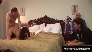Housewife Jenla Moore Cuckolds Her Hubby