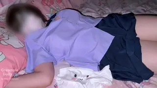 The school girl's pussy is too much to resist. It breaks really fast.