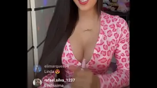 Juliana Tram masturbates unicorn