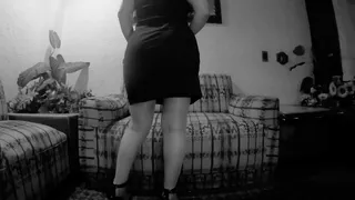 Mature Mexican short skirt fucked in the hotel
