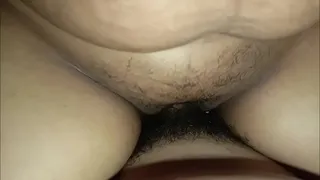 After the massage, Ms. Beauty salon tried my manhood to insert a dick into her pussy