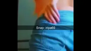 she shows her asshole live