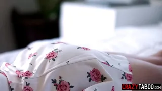 Sexy babe Lily Larimar used hot teen after kissing