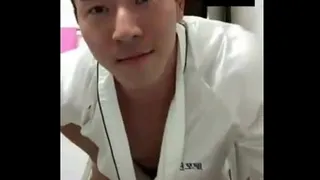 Boi Teen Korean Handsome Boy Shows Goods