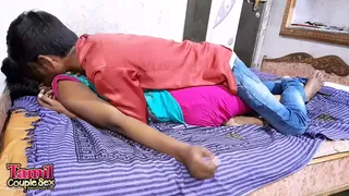 Very hot beauty Indian girlfriend gives blowjob and juicy pussy to her lover