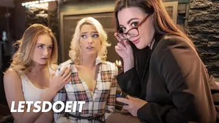 Whitney, Kyler & Kenna Lovely Lesbian Sex - A GIRL KNOWS
