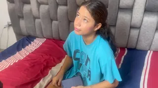 I surprise my little stepsister with my shirt on, I undress her and fuck her very well