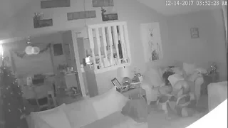 2ECE3D57-CAC1-48B7-9B7B-3B7CB71A3727.MOV