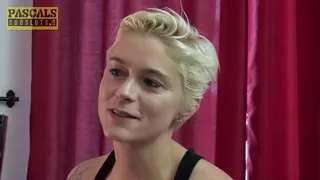 UK Blondie In Stockings Pounded After BJ