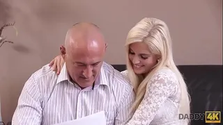 DADDY4K. Sensitive massage turns BF’s dad on and he fucks blonde
