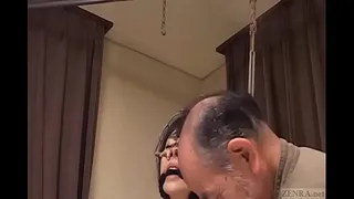 Subtitled bizarre CMNF Japanese nose hook BDSM spanking9-20170505