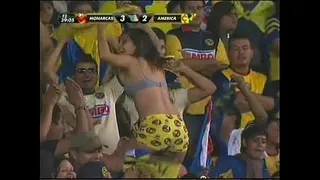 Mexican fan of America