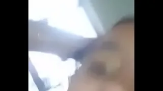 Washing her closed cuquita