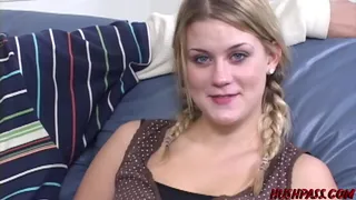Blonde vixen blows cock before drilling