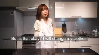 [Nipple full view] Make omelet rice with a naked apron