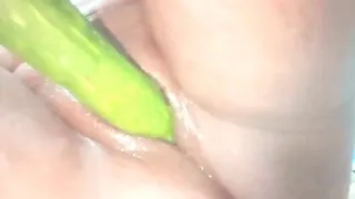 Today my pussy is very tight, I applied oil and fucked her