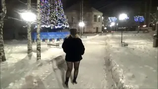 New Year's night walk in nylon tights without a skirt of a juicy assed milf