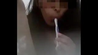 Arrecha sends me a pack putting in a brush