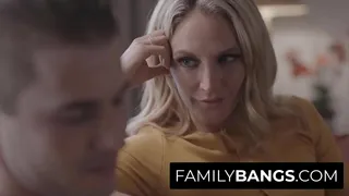 Hot White House Cougar Exploded by Sex Addict Stepson ⭐ FamilyBangs.com