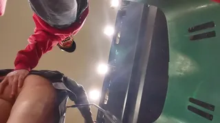 UPSKIRT mega culona without panties supermarket