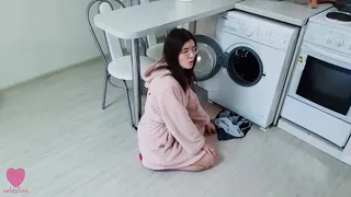 My girlfriend strongly attracted me with her spicy pose and caught me while I was pawing her ass, after which we had passionate sex with her