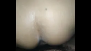 In daylight the bitch calls others to fuck