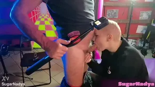 Gentle close-up cock sucking from a short-haired bitch