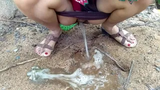 Village Milf Piss In Public