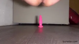 I play with my favorit butt plug