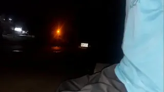 Serious !! I run the risk of putting my dick in front of this woman waiting for the bus... How will she react?